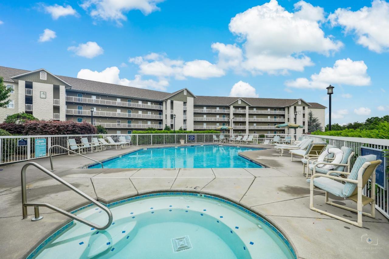 Star Gazing Whispering Pines 644 Appartement Pigeon Forge Buitenkant foto